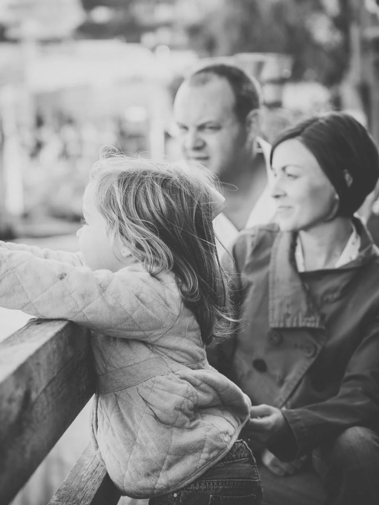 aidee at a museum with her husband and child